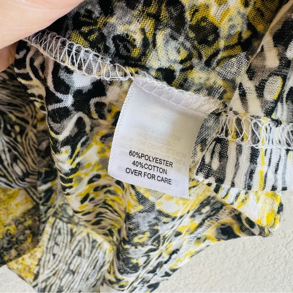 Relativity | yellow black and white pattern tank with zipper back - Picture 5 of 5